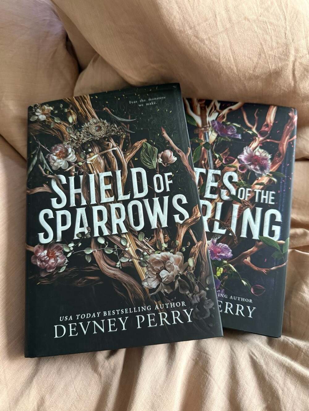 Shield of Sparrows & Rites of the Starling Hardcover Set Devney Perry